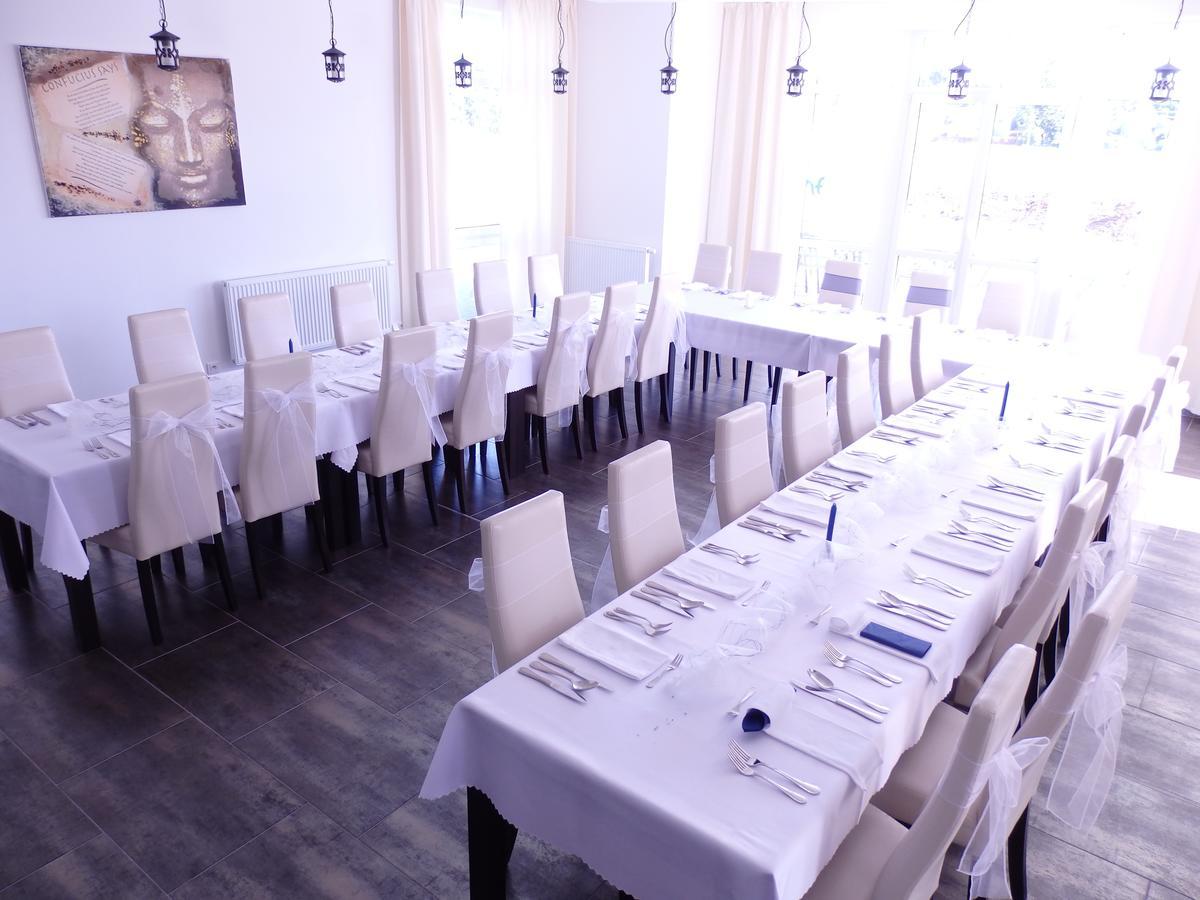 Rezidence Holsin Hotel Holsiny ภายนอก รูปภาพ